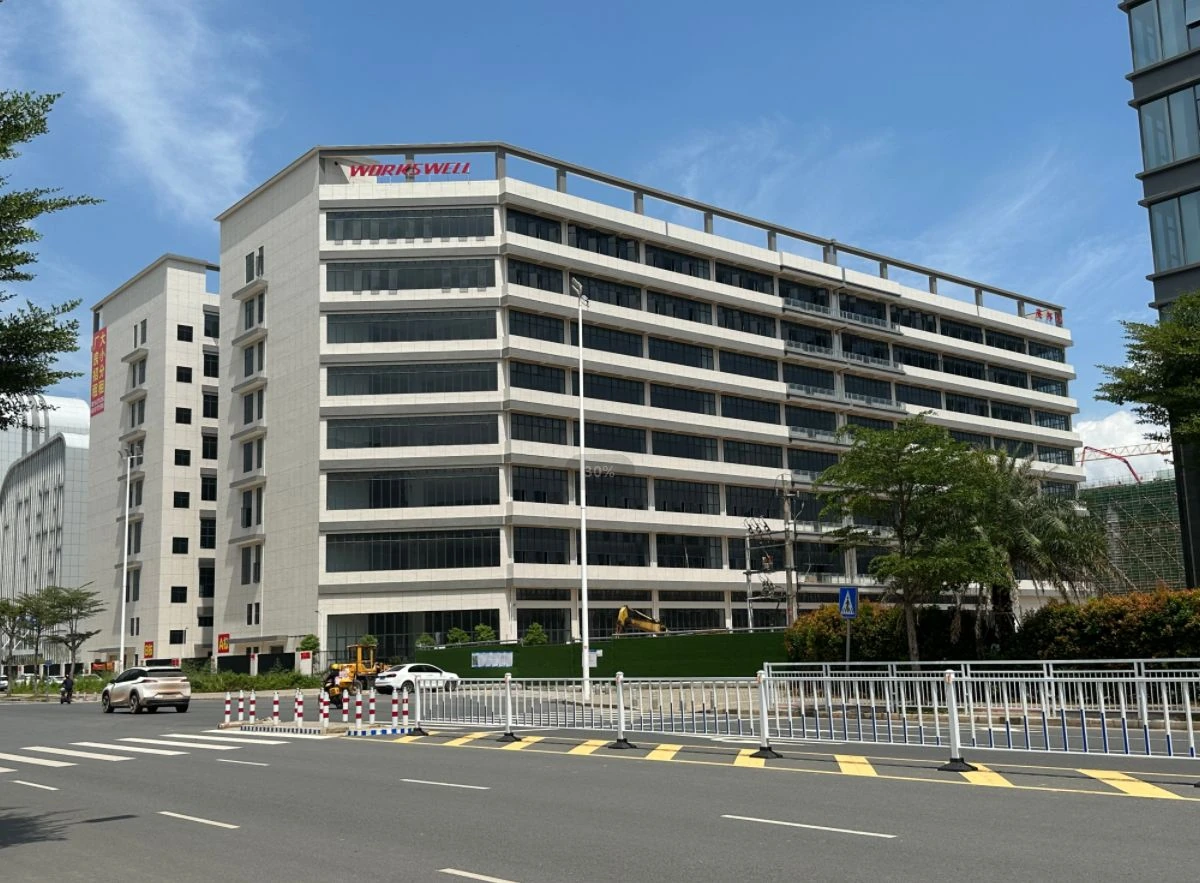 WORKSWELL 30,000 square meter carbon fiber factory