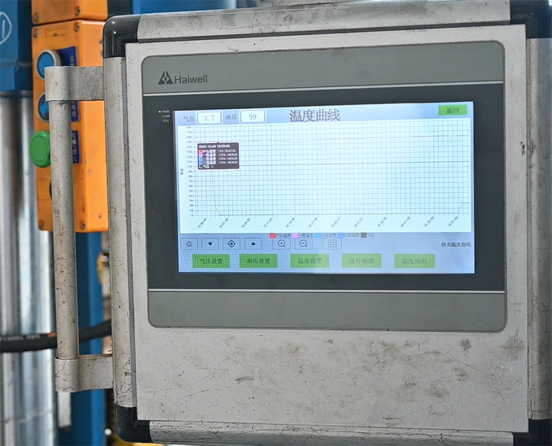 Digital production control and process monitoring system